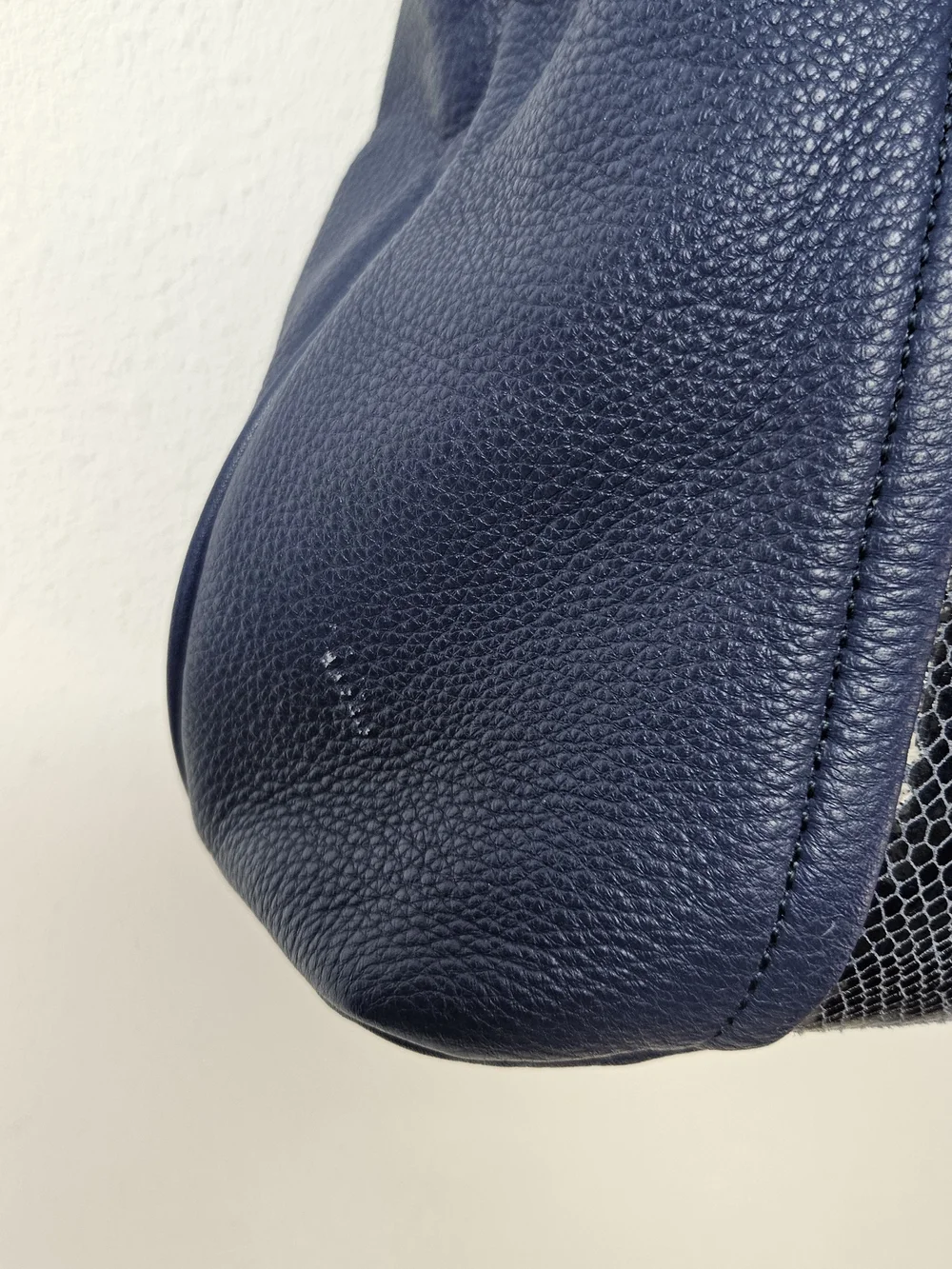 B MAKOWSKY Blue Pebble Leather and Snakeskin Embossed Leather Shoulder Bag